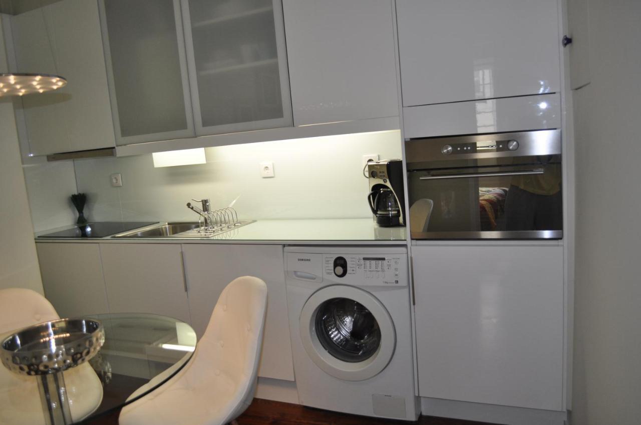 Chiado Homes - 1 Lisbon Bagian luar foto